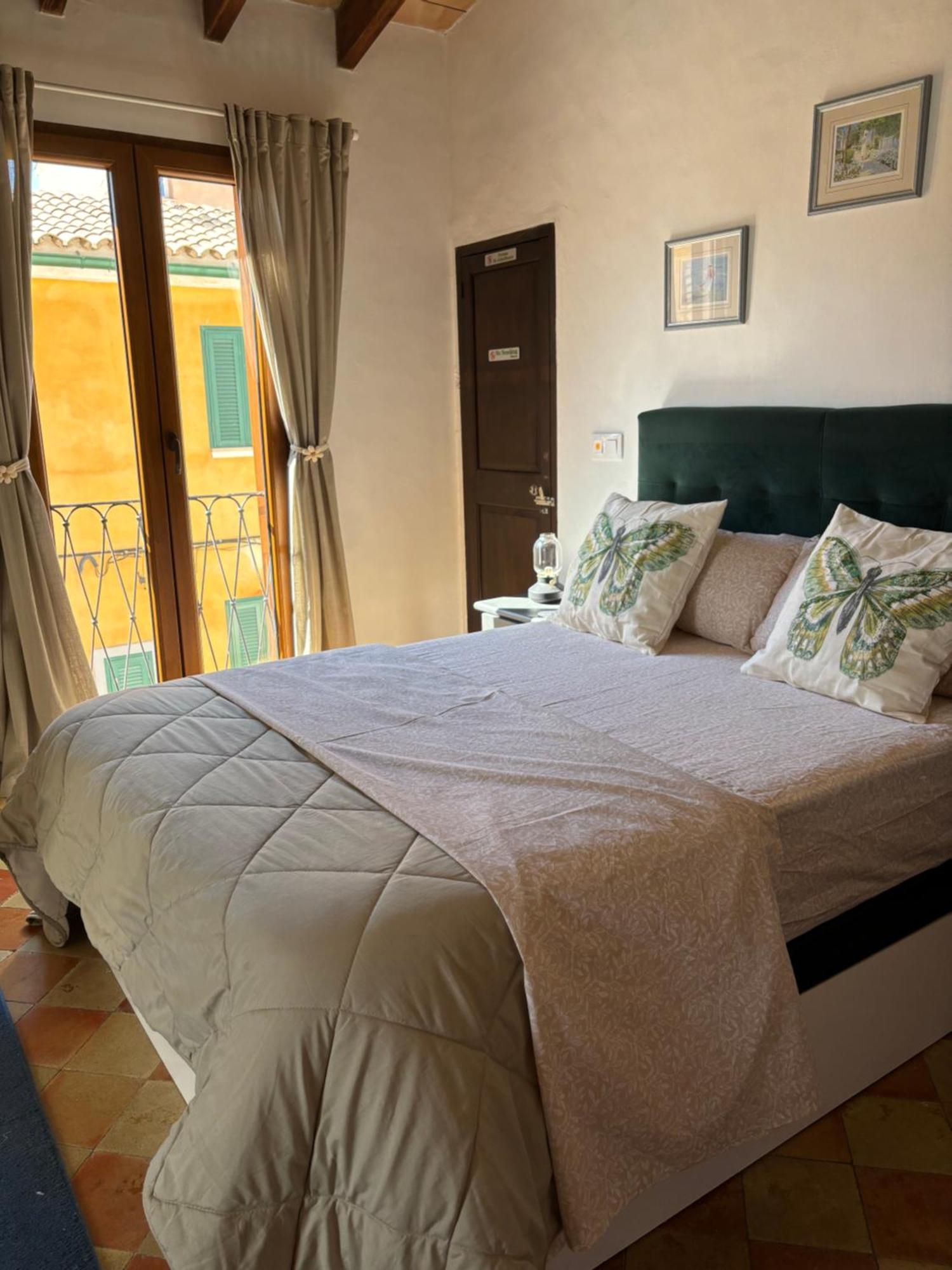 Sweet William Villa S'Arraco ภายนอก รูปภาพ